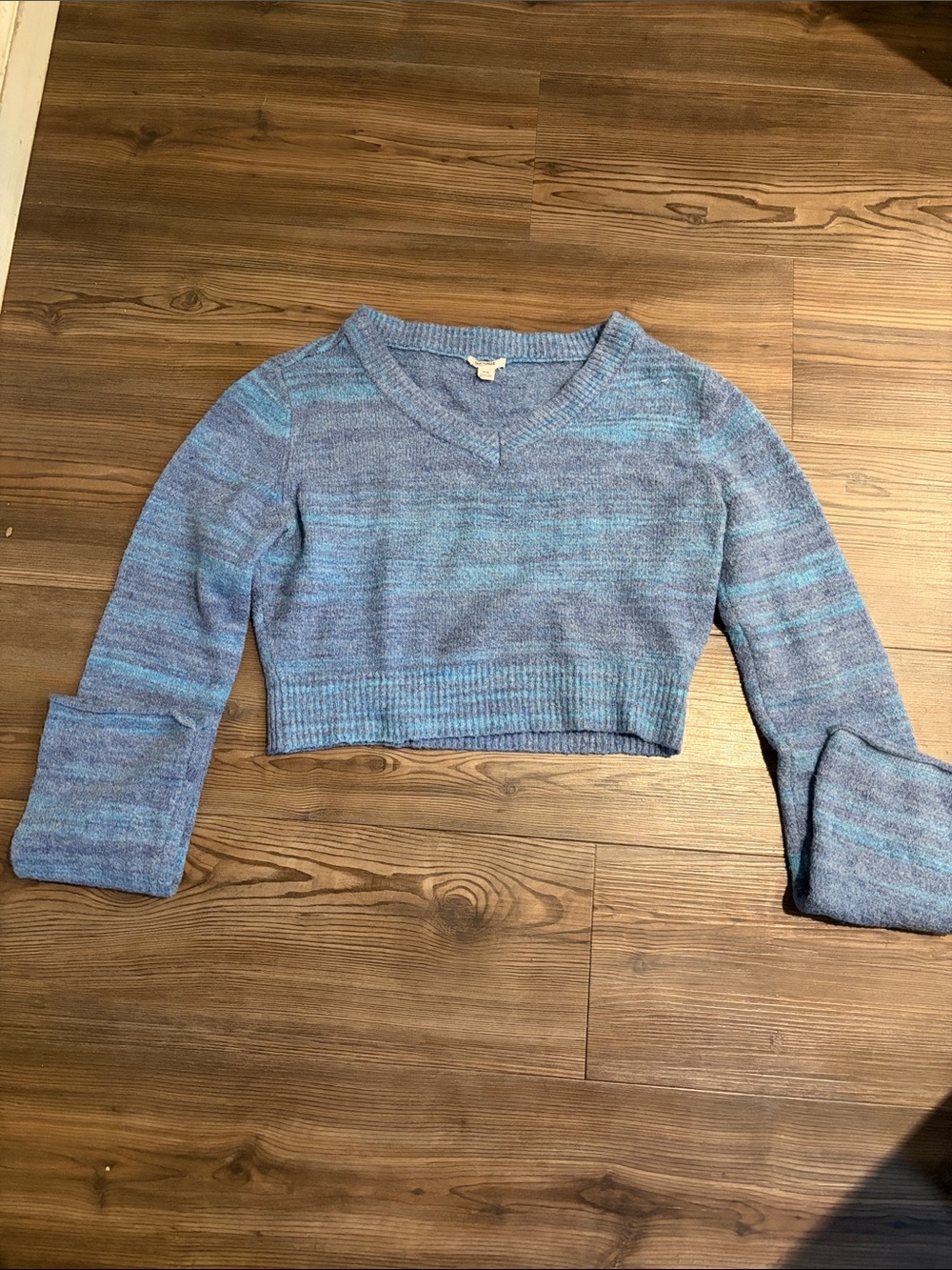 Garage Women's Blue V-Neck Cropped Sweater